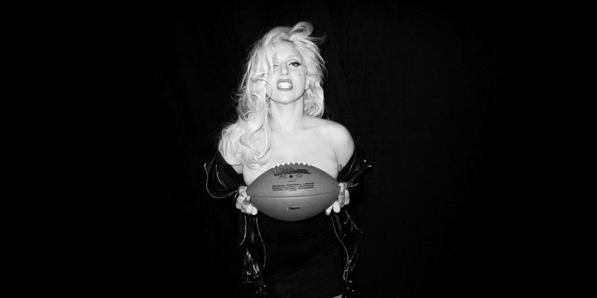 Lady Gaga to sing national anthem at Super Bowl
