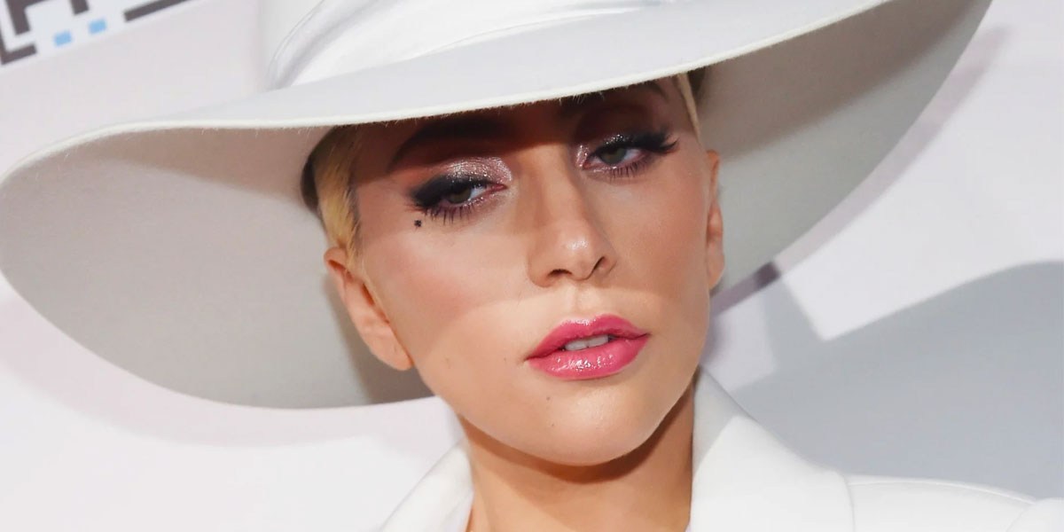 Lady Gaga Earns Nomination at 2017 American Music Awards