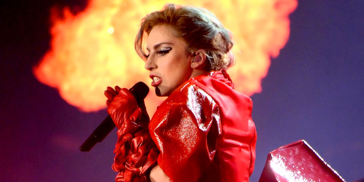 Lady Gaga Stops Uncasville Concert After Fan Gets Injured