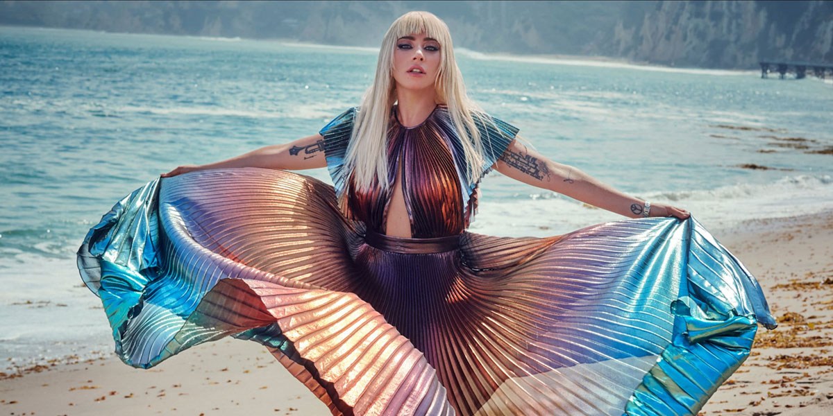 Lady Gaga Glams Up For November Issue Of Elle